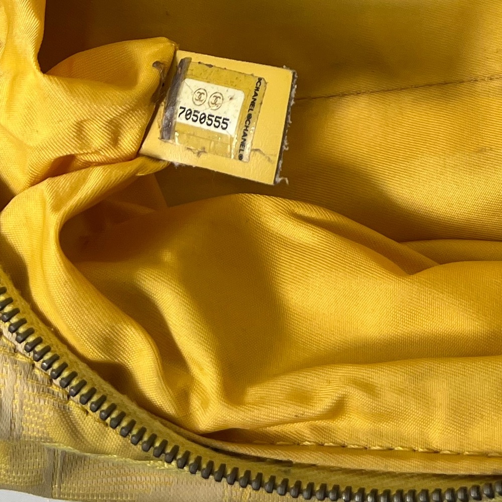 Chanel CC Travel Line Nylon Sport Makeup Vanity Toiletry Top Handle Purse Bag - Picture 14 of 15